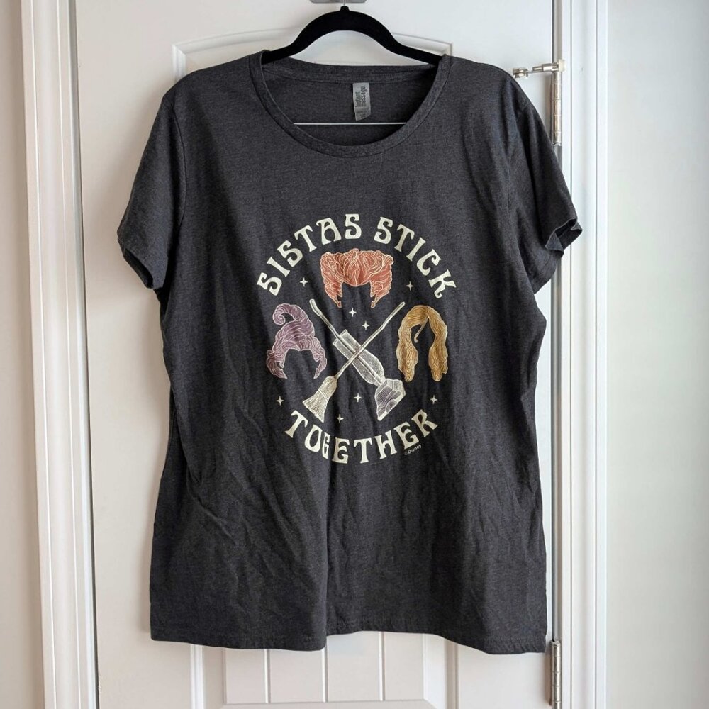 instant message 2XL 'Sistas Stick Together' Charcoal Tee Disney Hocus Pocus